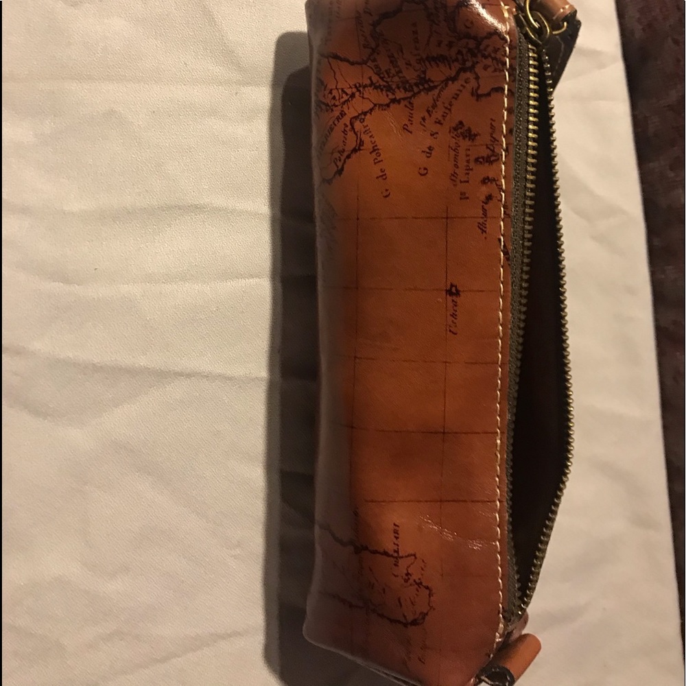 Glasses holder